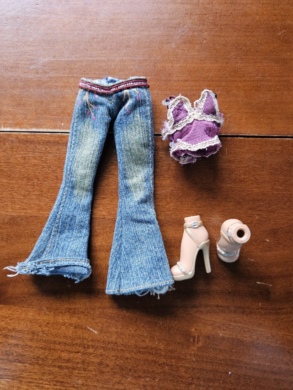 Classic Bratz Outfit Shoes Shirt Pants Y2K